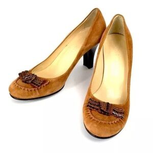 Anne Klein Womens Heels Pumps US 7 lihgt brewn Suede Bow Moc Toe Slip-on ITALY